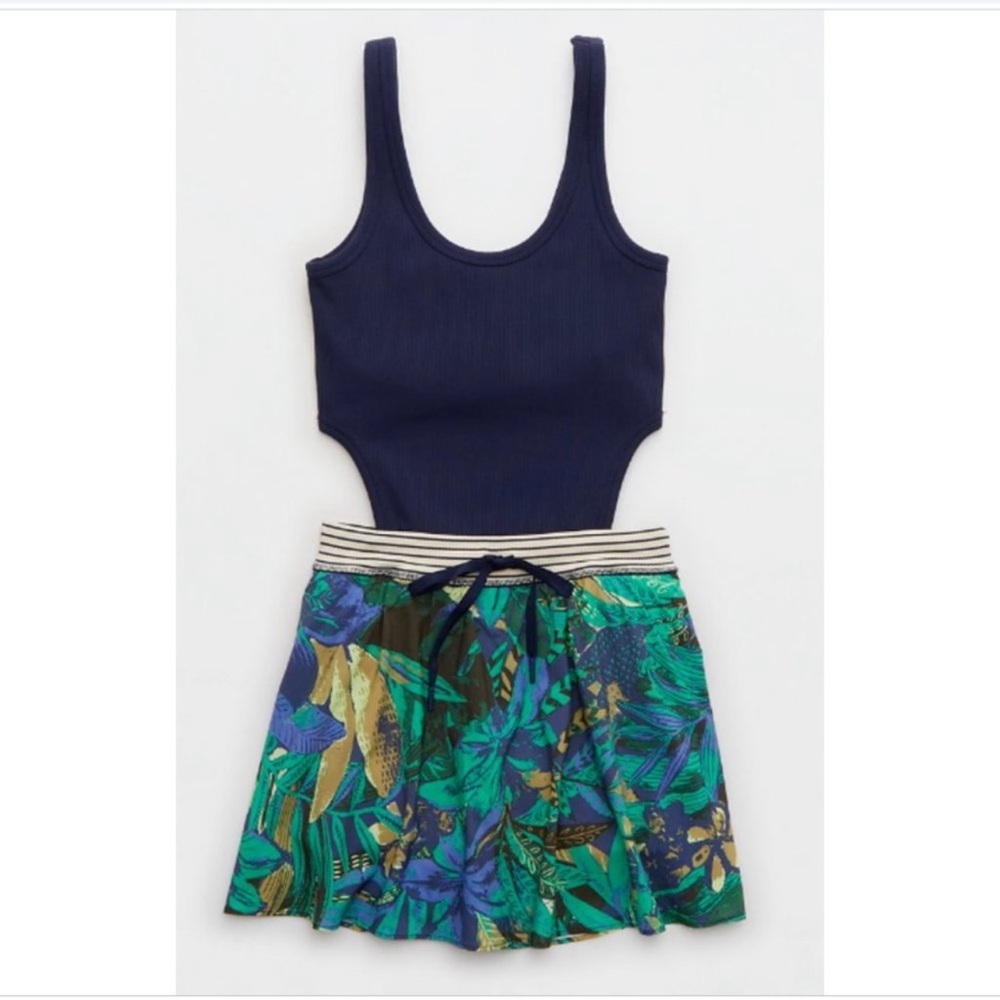 aerie rubbed cut out dress with built in short and sport bra - Picture 4 of 8
